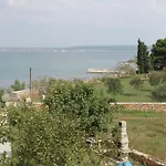 Appartement In With Sea View, Balcony, Air Conditioning, Wi-fi *