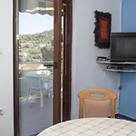 In With Sea View, Balcony, Air Conditioning, Wi-fi * Ždrelac