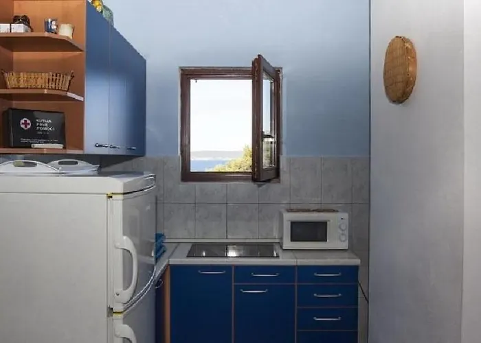 In With Sea View, Balcony, Air Conditioning, Wi-fi Apartment *