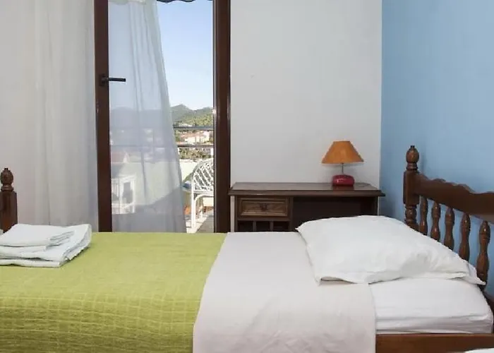 In With Sea View, Balcony, Air Conditioning, Wi-fi Apartment Ždrelac