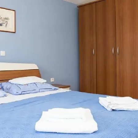 In With Sea View, Balcony, Air Conditioning, Wi-fi Ždrelac