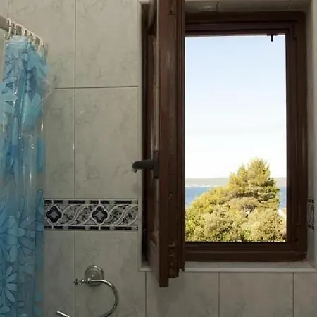 In With Sea View, Balcony, Air Conditioning, Wi-fi *