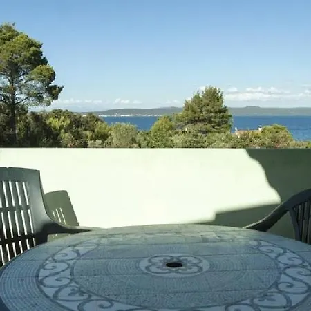In With Sea View, Balcony, Air Conditioning, Wi-fi * Ždrelac