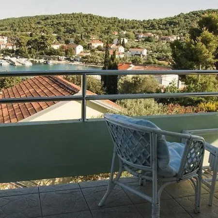 In With Sea View, Balcony, Air Conditioning, Wi-fi *