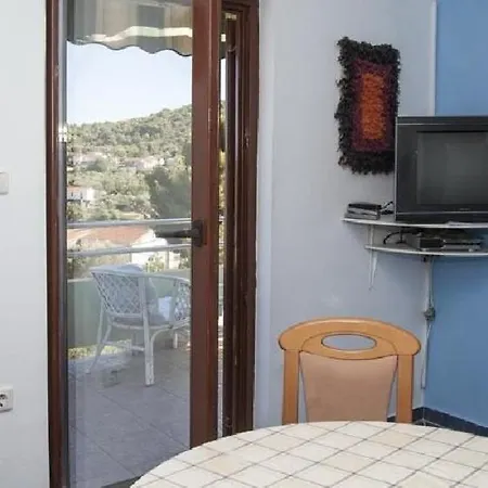 In With Sea View, Balcony, Air Conditioning, Wi-fi * Zdrelac