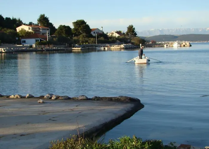 In With Sea View, Balcony, Air Conditioning, Wi-fi Apartamento Ždrelac