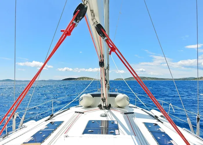 In With Sea View, Balcony, Air Conditioning, Wi-fi * Ždrelac