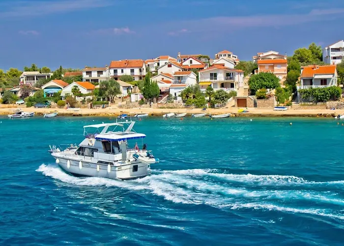 In With Sea View, Balcony, Air Conditioning, Wi-fi *